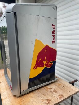 Lednička Redbull - 3