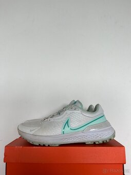 Nike INFINITY PRO 2 boty bez spiků 43 - 3