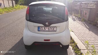 Peugeot i on EV - 3