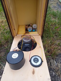 Třípásmové reprobedny Tesla HiFi - 3