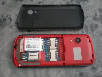 MOBILNÍ TELEFON - 3