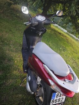 Honda 125 Dylan - 3