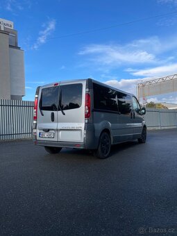 Opel vivaro 2.5dci - 3