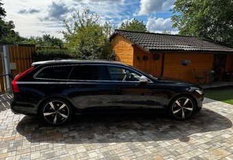 VOLVO V90 R-DESIGN D5 AWD, PANO, 173 kW, 2017 + ZIMNÍ KOLA - 3