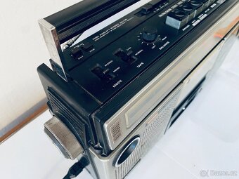 Radiomagnetofon/boombox Hitachi TRK 8170, 70.léta - 3