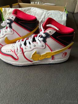 NIKE SB DUNK HIGH RX-0 UNICORN GUNDAM - 3