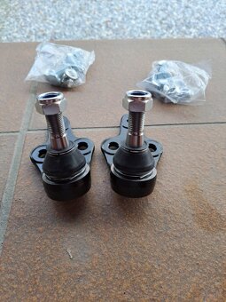 Ford Focus MK2 Spodní čepy předních ramen - 3