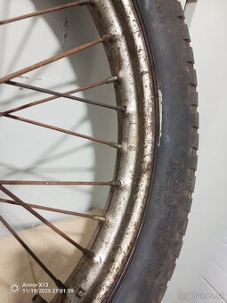 Jawa 250, 350 pérák zadní kolo s krasným pláštěm Barum Super - 3