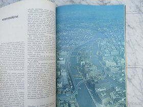 různé  staré knihy - 3