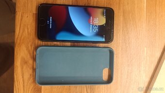 iPhone 7 32GB - černý, 82 % baterie + sklo a obal - 3