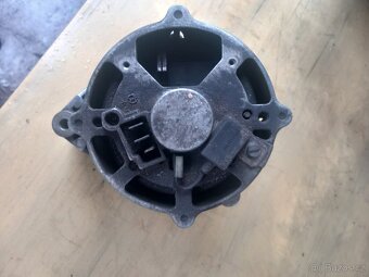 Alfa Romeo 33 alternátor - 3