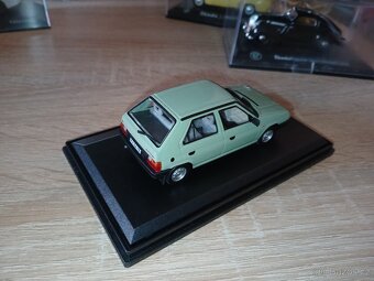Skoda favorit 1:43 deagostini - 3