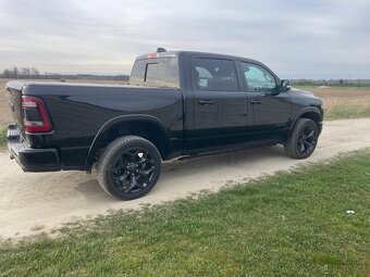 Ram 1500 Limited 2022 najeto 8 000km - 3
