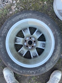 Mám jena prodej 5x100 15 ET43 sjeté gumy,kola originál Škoda - 3