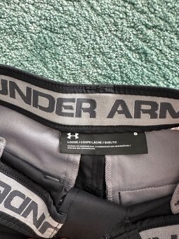 Golfové kraťasy velikost 8 let Under armour - 3
