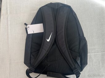 Nike Academy Team Dětský fotbalový batoh (22 l) - 3