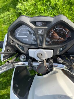 Honda CB125F - 3
