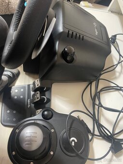 Prodám volant Logitech G29 + řadicí páku Logitech Driving Fo - 3