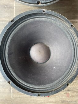 Basové reproduktory. - 3