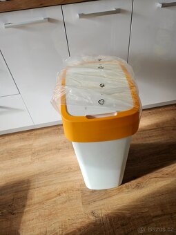 Odpadkový koš Curver 50l - 3