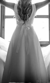 Jednoduché svatební šaty ivory - 3