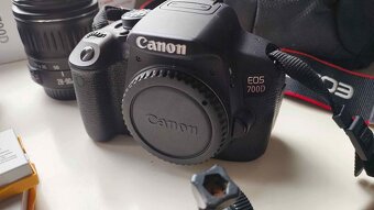 Canon EOS 700D - 3