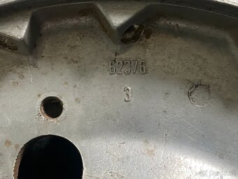 náhradní díly jawa čz blatník střed kola - 3