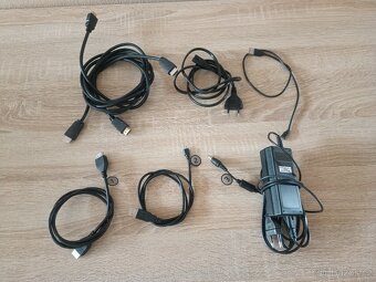 PS4 Slim 1TB + VR set v2 - 3