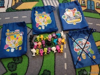 Sběratelská alba stikeez a jiná - 3