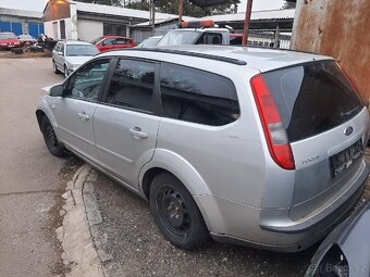 Náhradní díly na Ford Focus mk2 1.8i - 3