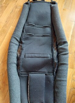 CHARIOT THULE infant Sling miminkovník - 3
