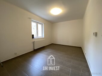 Pronájem bytu 2+1, 68 m2 – Praha, klid a zeleň v blízkosti c - 3