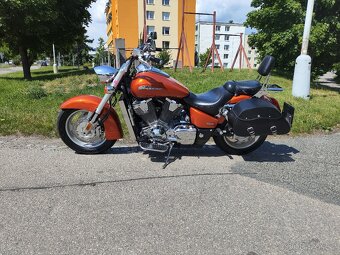 HONDA VTX 1800 R - 3