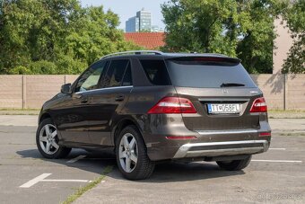 Mercedes-Benz ML 350 BLUETEC 4MATIC - 3