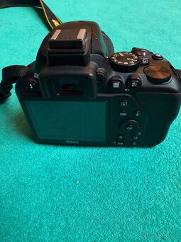 Nikon D3500 - 3