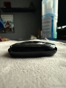 Apple Watch Series 10 – 42 mm (GPS, černý hliník) - 3