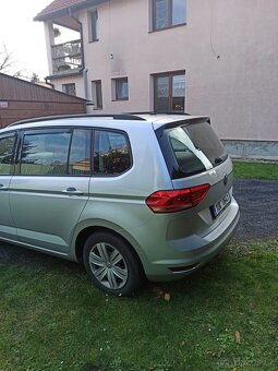 Volkswagen Touran 2.0 tdi 110 kw DSG - 3