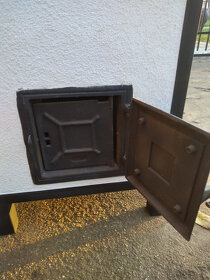 Murovaná tehlová pec, kachle, s omietkou. - 3