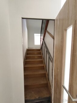 Prodej bytu 3+1, 88, m² + půda, Mankovice - 3