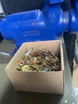 Staré odznaky různé - 3