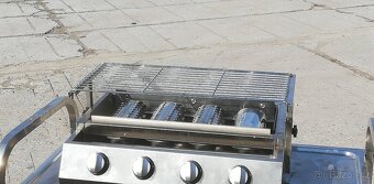 Plynový gril se čtyřmi hořáky gastro - 3