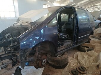 Vw Sharan 1.9 TDI, rok 2004, 85 Kw - 3