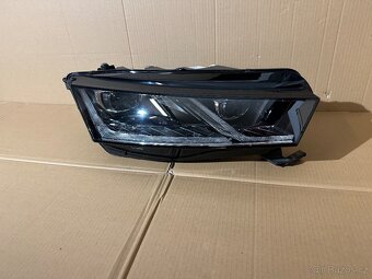 Škoda Octavia 4 pravý full led - 3