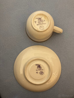 Starší porcelánové hrnečky s podšálky 4 ks - 3