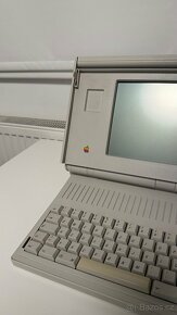 Apple Macintosh Portable - 3