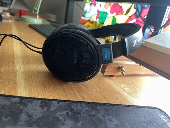 Sluchátka Sennheiser HD 600 - 3