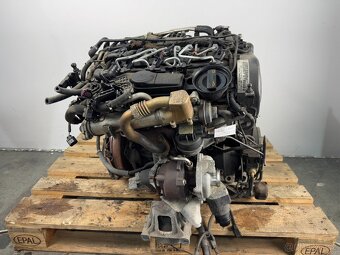 Kompletní motor 2,0 TDI CAGA Audi A4 B8 - 3