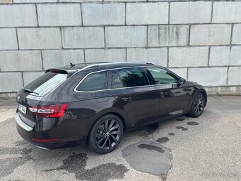 ŠKODA SUPERB III COMBI 2.0TDI 110KW DSG Premium Edition - 3