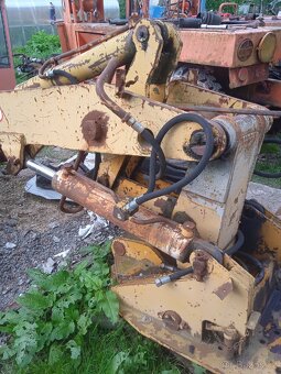 Prodám zvedání, kozlík Hon un 053 1,2 - 3