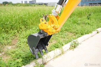 Pásový minibagr SHANTUI SE12 - použitý 3mth Sleva + SKLADEM - 3